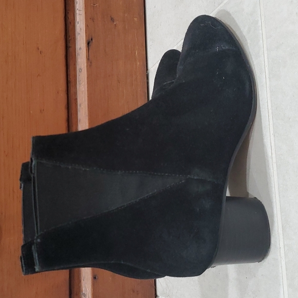 Rebecca Minkoff Black Low Heel Suede Ankle Sock Boots - Picture 1 of 10